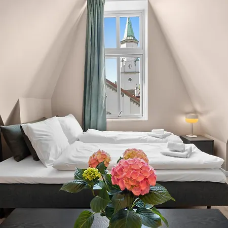 Bohemian - Self-service Hotel *