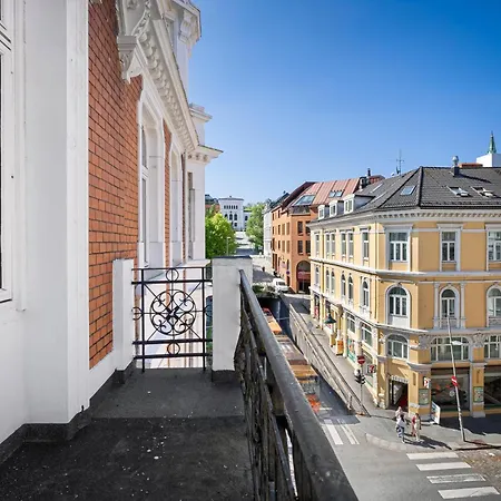 Bohemian - Self-service