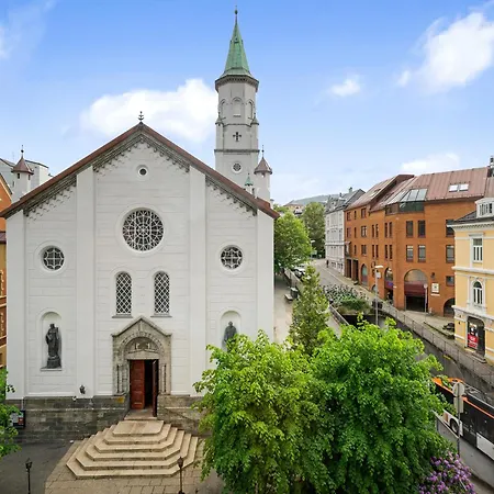 Bohemian - Self-service *